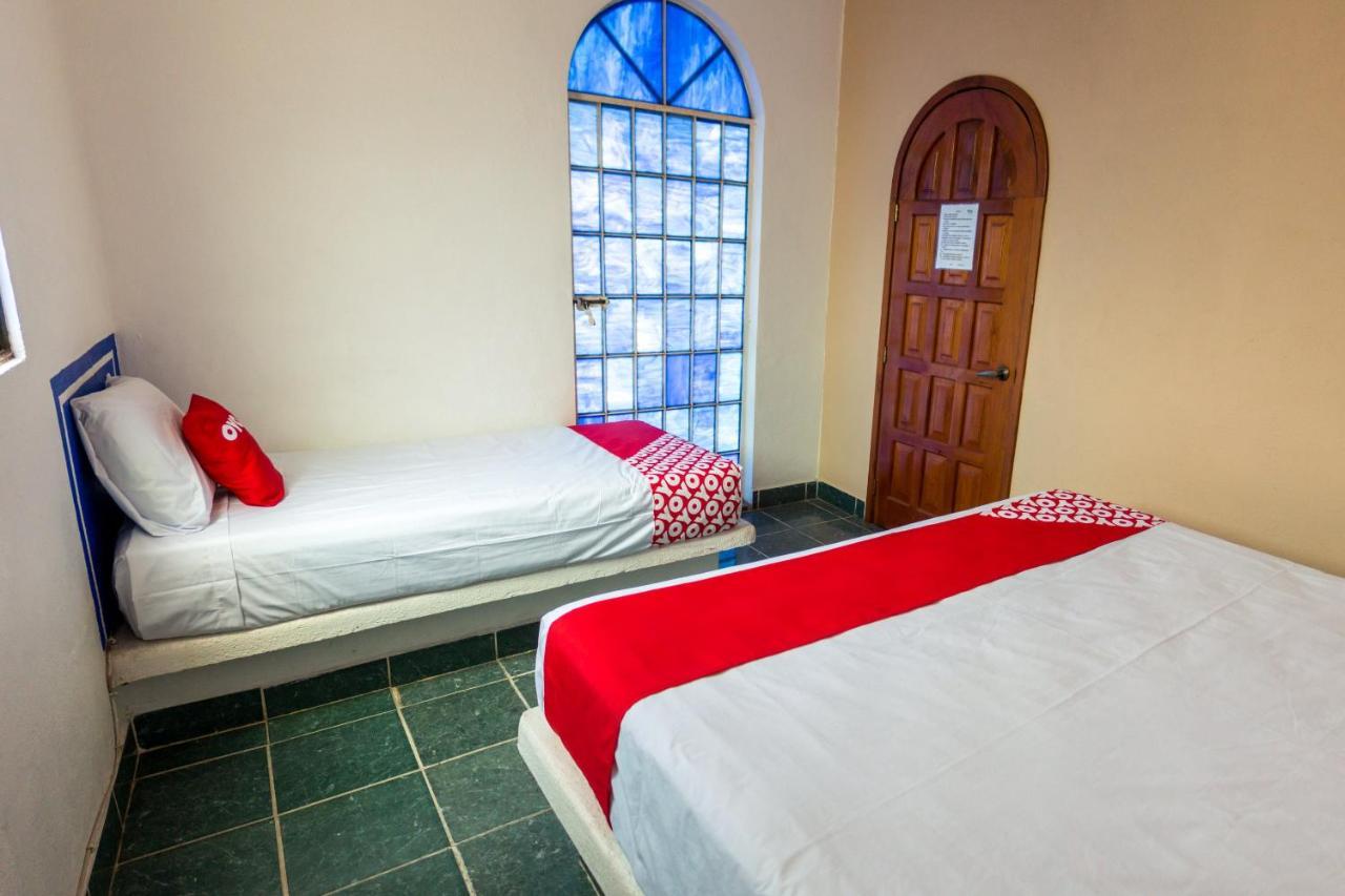 Hotel Isis Zihuatanejo Esterno foto