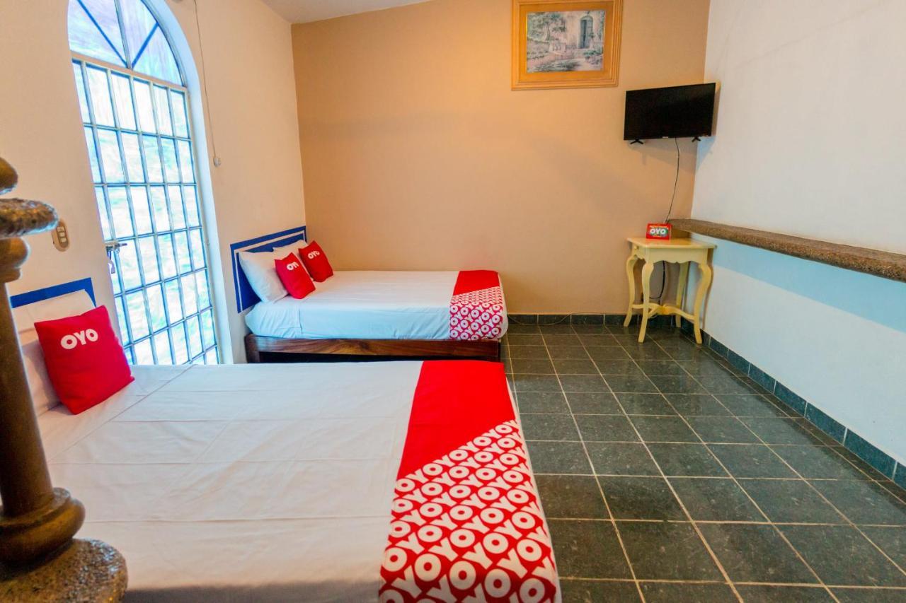 Hotel Isis Zihuatanejo Esterno foto