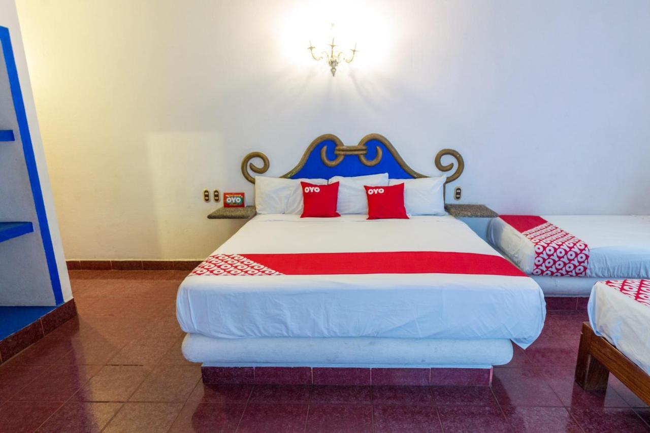 Hotel Isis Zihuatanejo Esterno foto