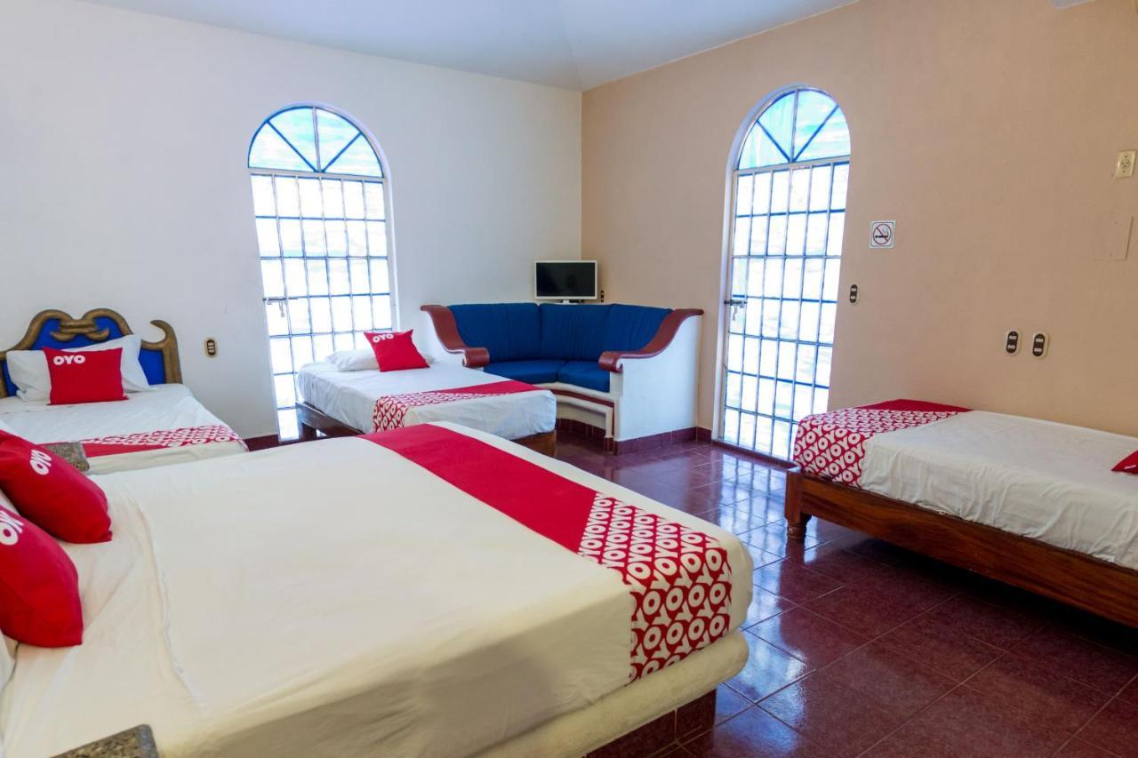 Hotel Isis Zihuatanejo Esterno foto